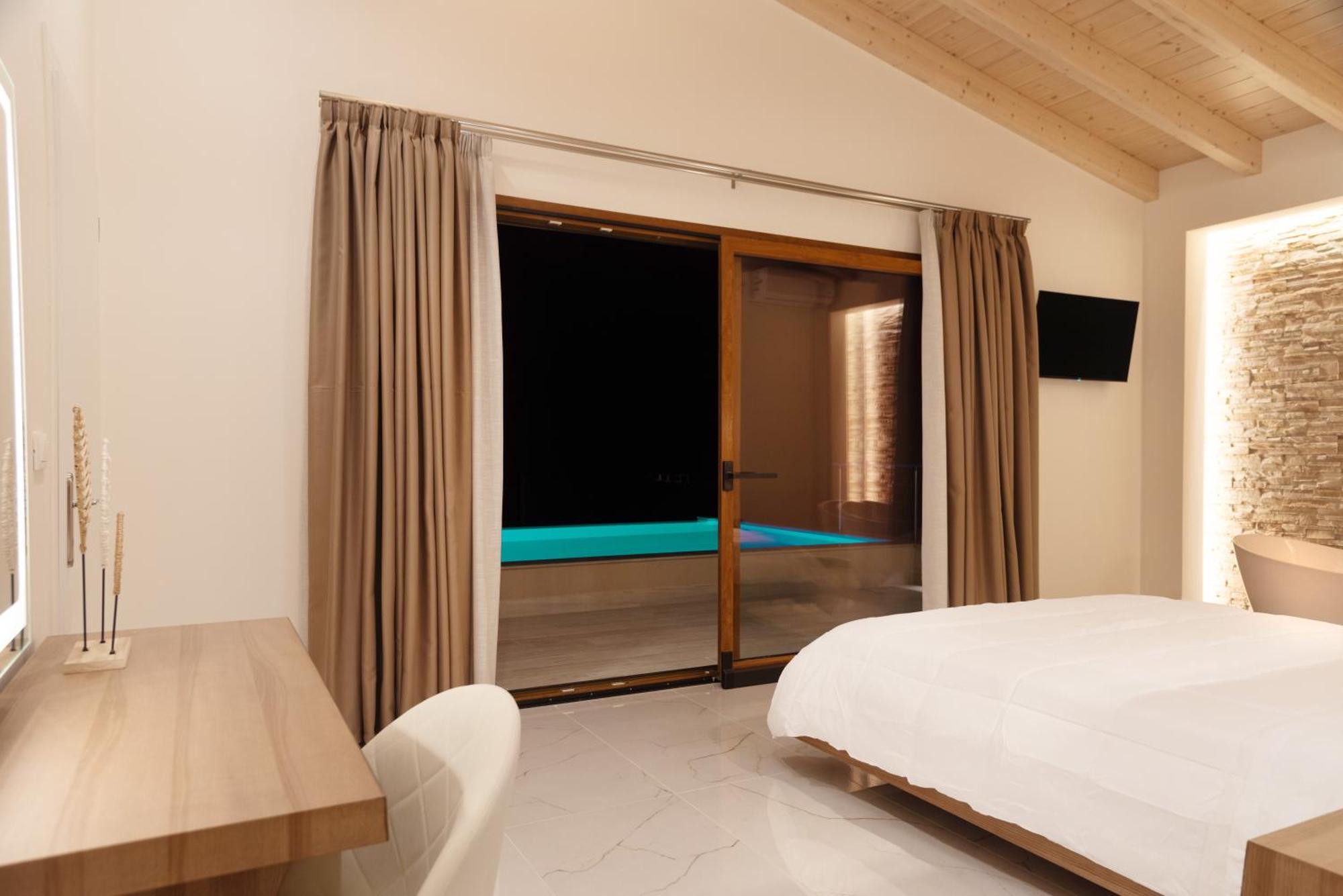 Villa Vasillis-Heated Swimming Pool With Infinity View Βιταλάδες Εξωτερικό φωτογραφία