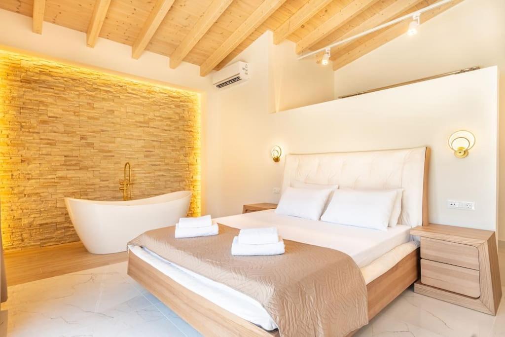 Villa Vasillis-Heated Swimming Pool With Infinity View Βιταλάδες Εξωτερικό φωτογραφία