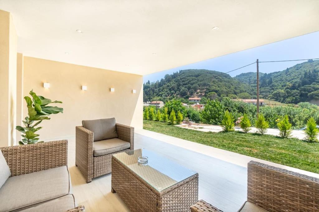Villa Vasillis-Heated Swimming Pool With Infinity View Βιταλάδες Εξωτερικό φωτογραφία