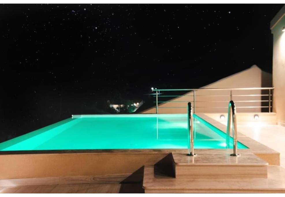 Villa Vasillis-Heated Swimming Pool With Infinity View Βιταλάδες Εξωτερικό φωτογραφία