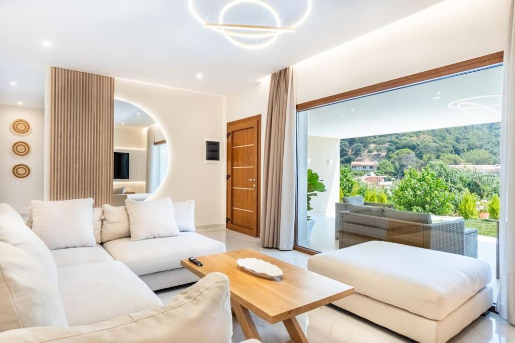 Villa Vasillis-Heated Swimming Pool With Infinity View Βιταλάδες Εξωτερικό φωτογραφία