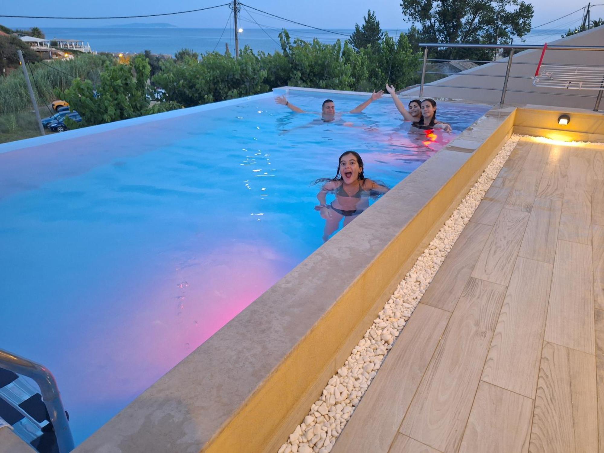 Villa Vasillis-Heated Swimming Pool With Infinity View Βιταλάδες Εξωτερικό φωτογραφία